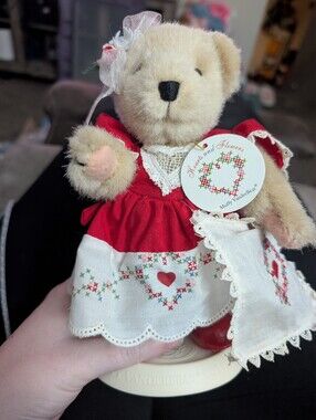 Muffy Vanderbear 8" Hearts and Flowers W/ Stand